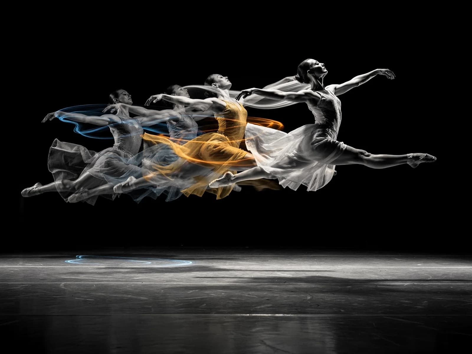 Dynamische Tänzerin mit Stroboskop-Effekt